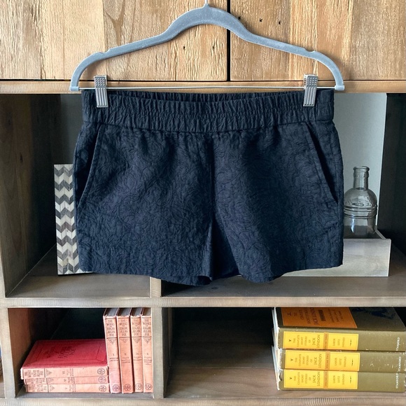 J.Crew Size 4 Black Boardwalk Pull On Shorts - Picture 6 of 13